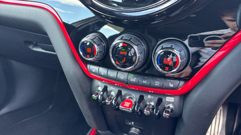 MINI Countryman 1.5 Cooper Sport 5dr Petrol Hatchback